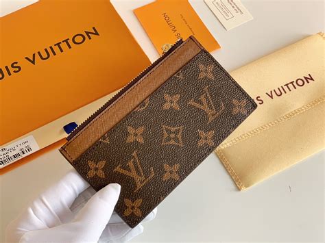 Wholesale Cheap Vuitton Men Wallet & Louis Vuitton Billfold.